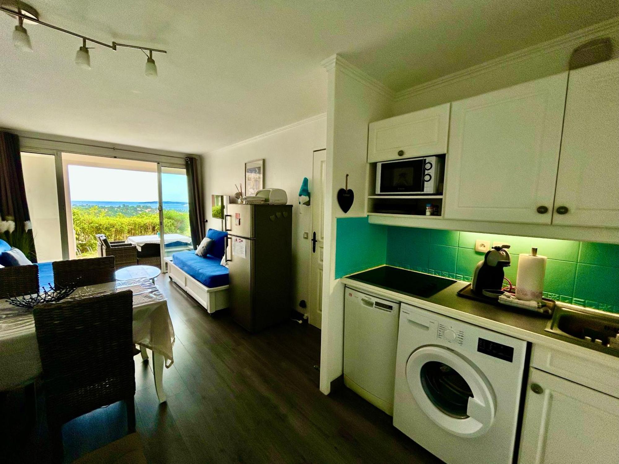 Les Restanques Vue Mer Roses 1070 Rez De Jardin Grimaud Zewnętrze zdjęcie