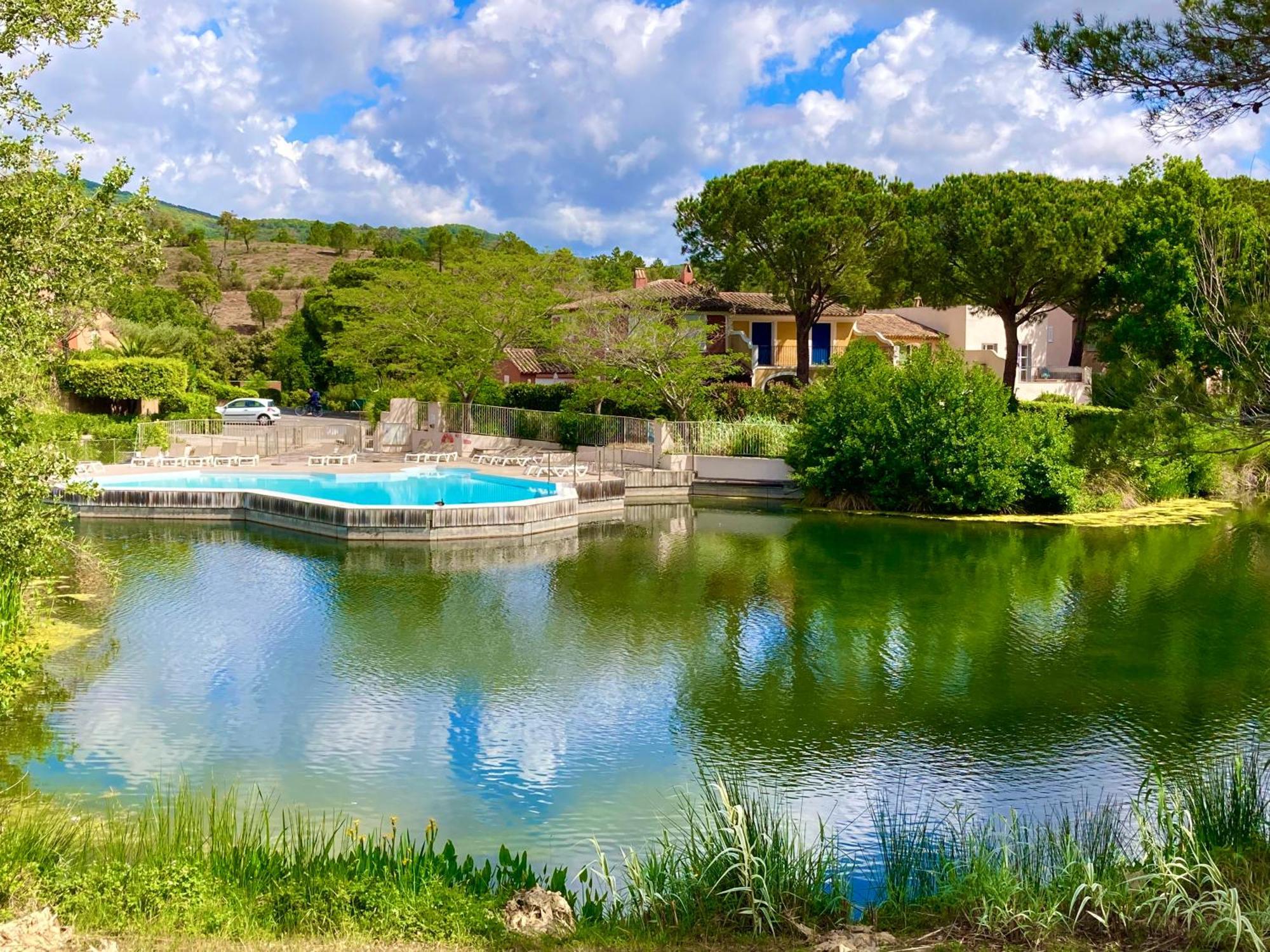 Les Restanques Vue Mer Roses 1070 Rez De Jardin Grimaud Zewnętrze zdjęcie