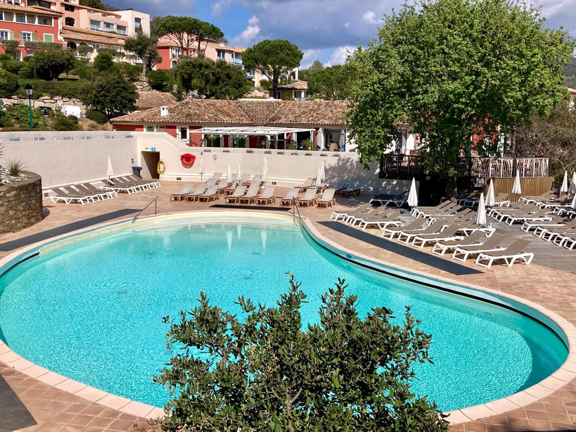 Les Restanques Vue Mer Roses 1070 Rez De Jardin Grimaud Zewnętrze zdjęcie