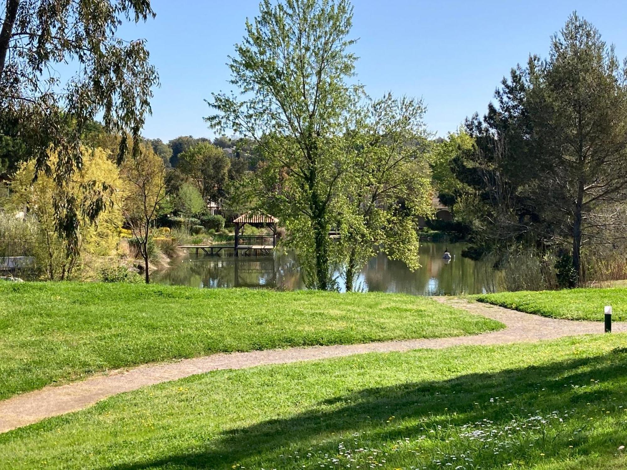 Les Restanques Vue Mer Roses 1070 Rez De Jardin Grimaud Zewnętrze zdjęcie