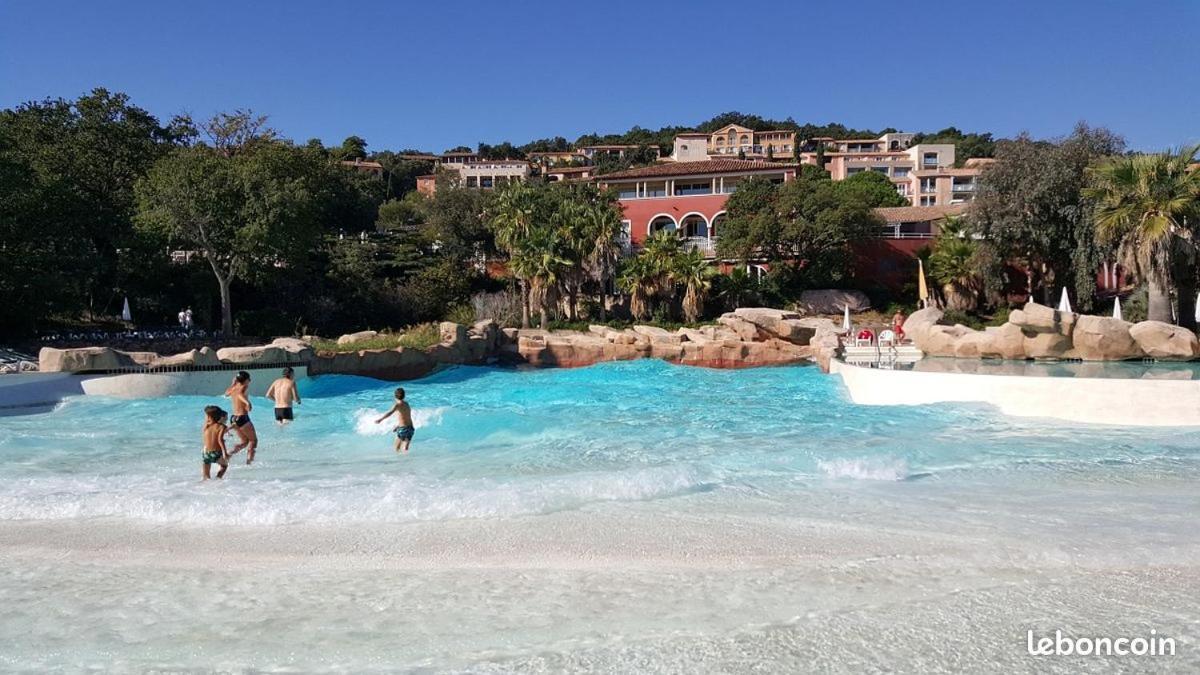 Les Restanques Vue Mer Roses 1070 Rez De Jardin Grimaud Zewnętrze zdjęcie