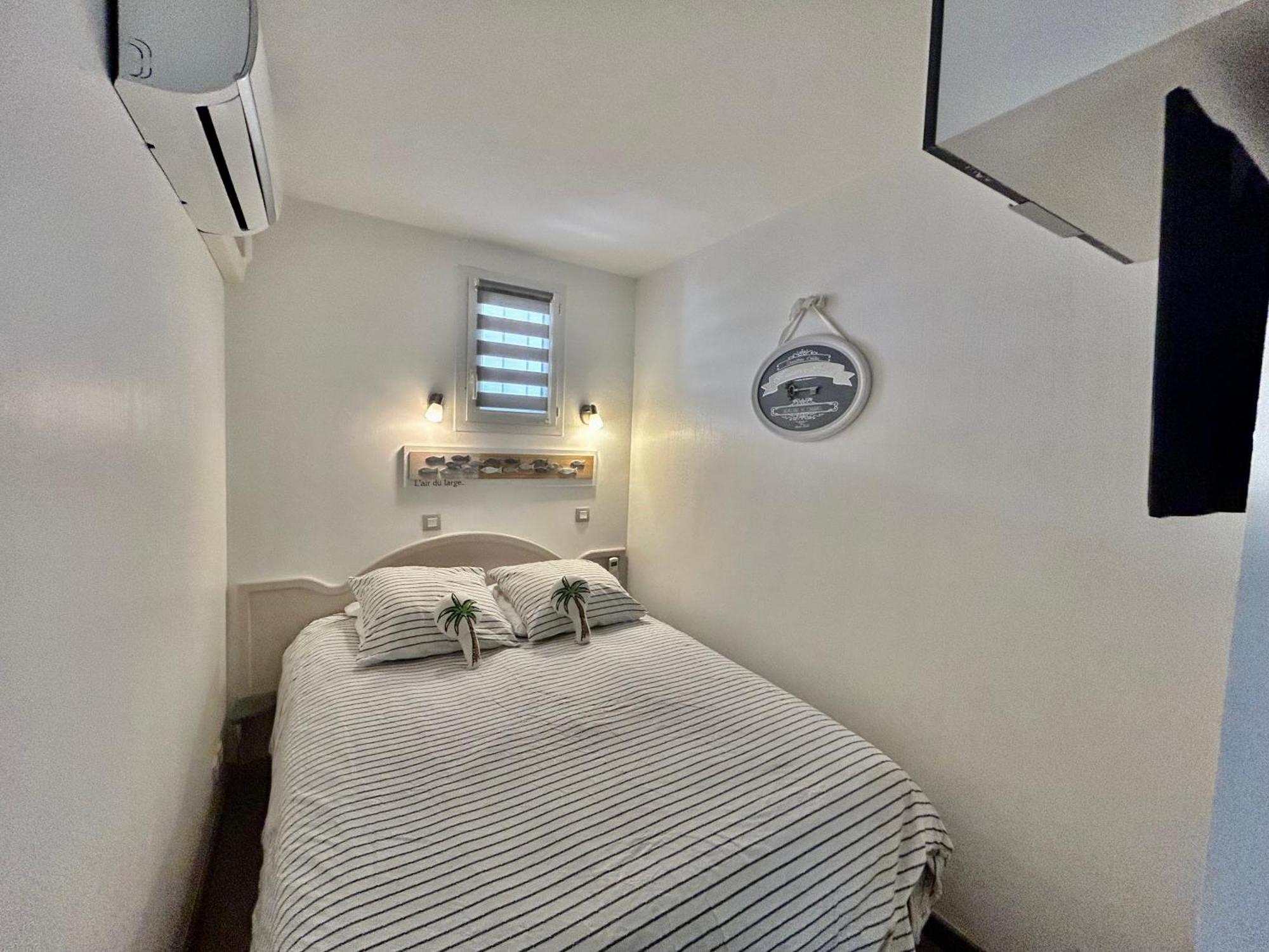 Les Restanques Vue Mer Roses 1070 Rez De Jardin Grimaud Zewnętrze zdjęcie